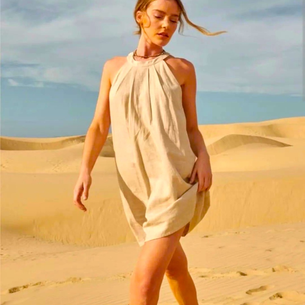 Desert sand dress with crochet back